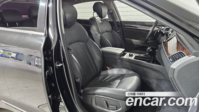 Hyundai Genesis 2016 — photo 11