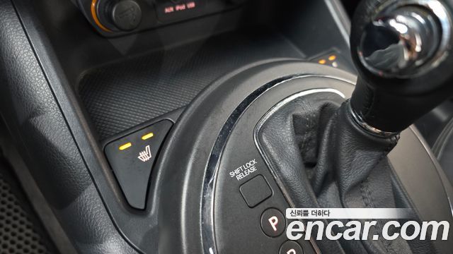 Kia Sportage 2011 — photo 24