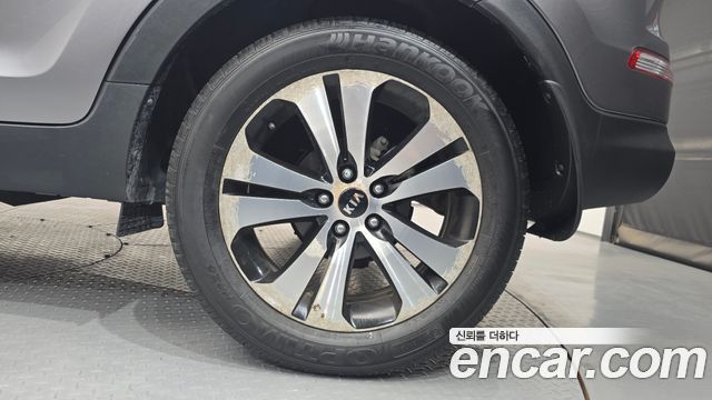 Kia Sportage 2011 — photo 7