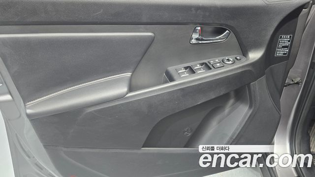 Kia Sportage 2011 — photo 14