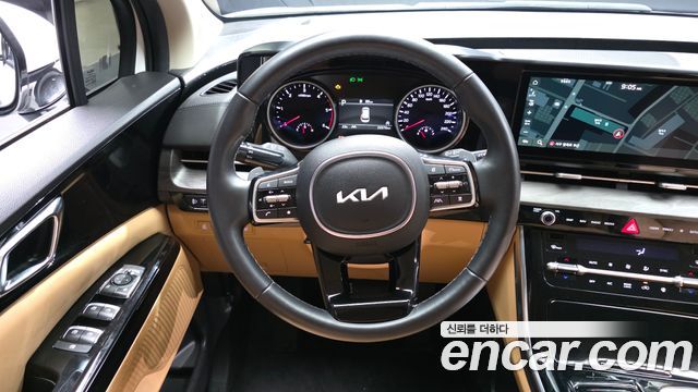Kia Canival 2023 — photo 13