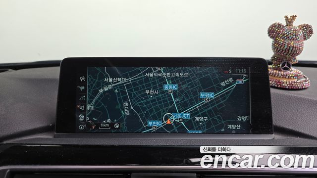 BMW 3-Series 2017 — photo 14