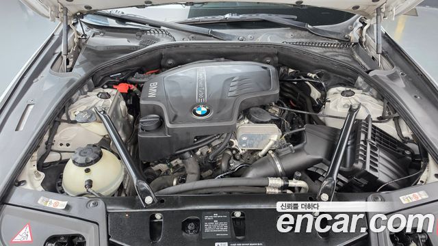 BMW 5-Series 2013 — photo 6