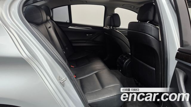 BMW 5-Series 2013 — photo 12