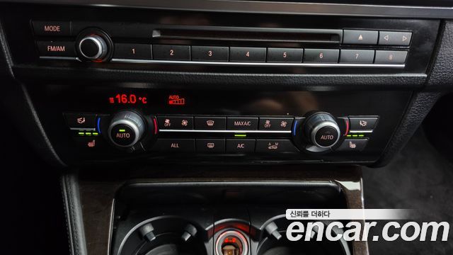 BMW 5-Series 2013 — photo 16