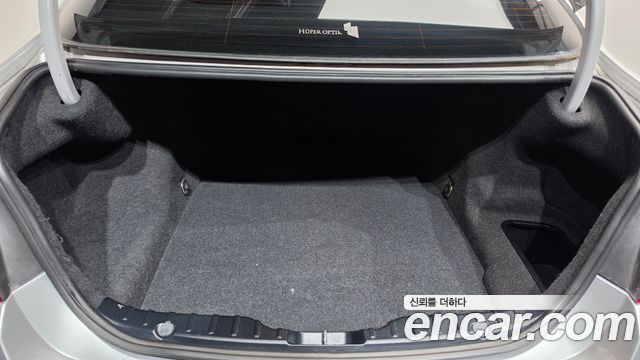 BMW 5-Series 2013 — photo 20