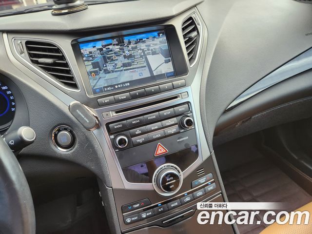 Hyundai Grandeur 2016 — photo 15