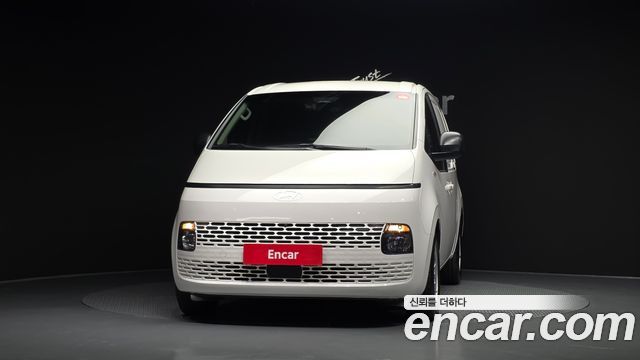 Hyundai Staria 2025 — photo 3