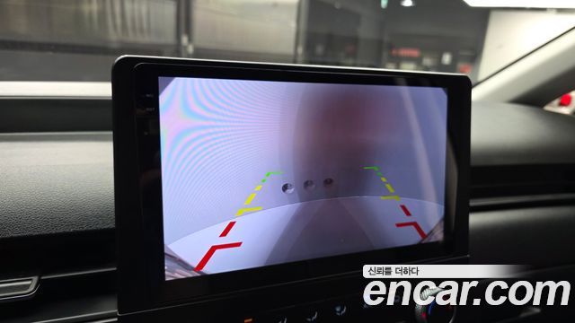 Hyundai Staria 2025 — photo 21