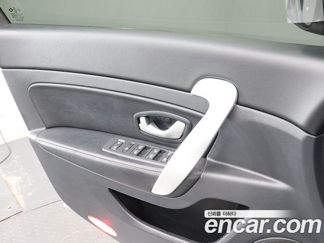 Renault Korea SM5  2018 — photo 12