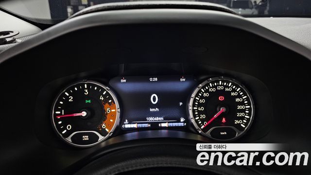 Jeep Renegade 2016 — photo 8