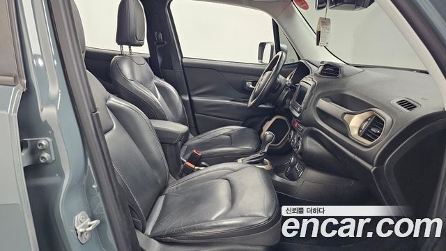 Jeep Renegade 2016 — photo 11