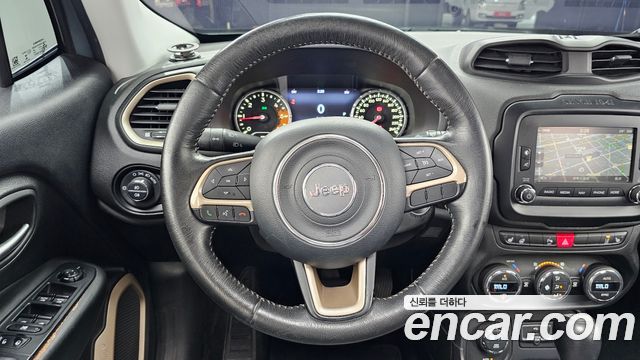 Jeep Renegade 2016 — photo 13
