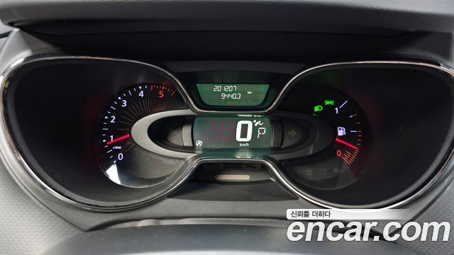 Renault Korea QM3 2016 — photo 8