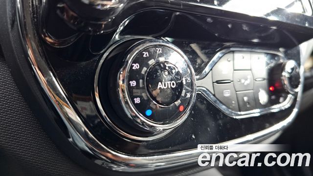 Renault Korea QM3 2016 — photo 15