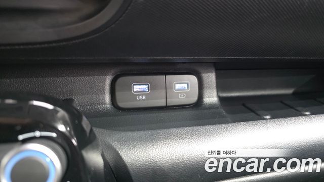 Hyundai Casper 2023 — photo 19
