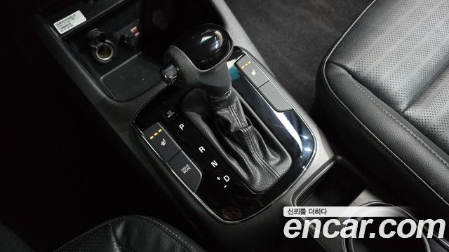 Kia K3 2016 — photo 9