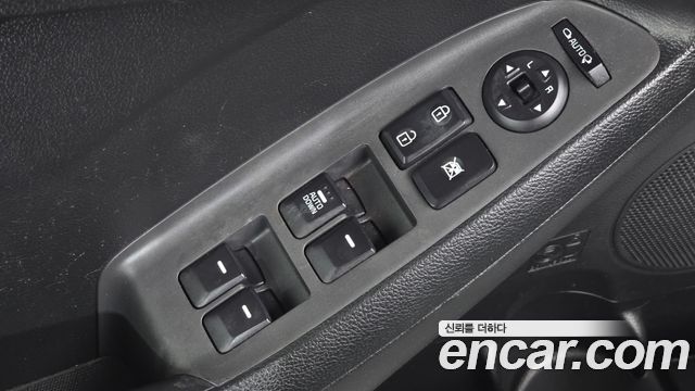 Kia K3 2016 — photo 15