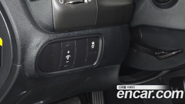 Kia K3 2016 — photo 16
