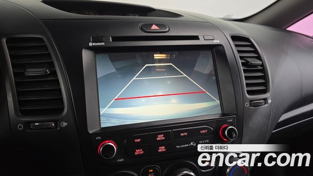 Kia K3 2016 — photo 18