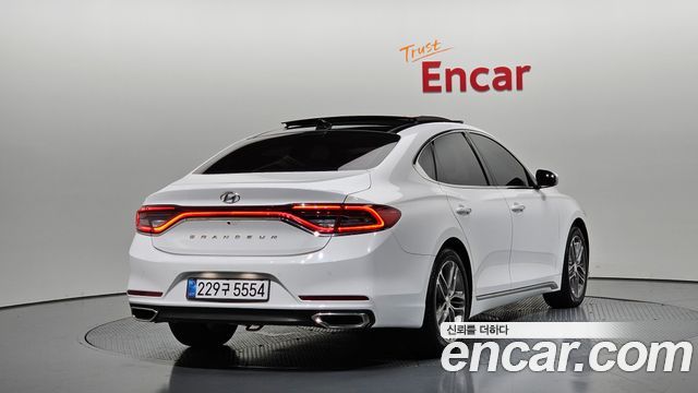 Hyundai Grandeur 2019 — photo 2