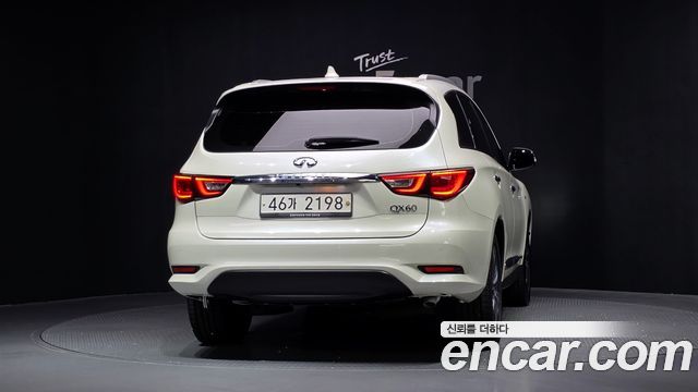 Infiniti QX60 2017 — photo 4