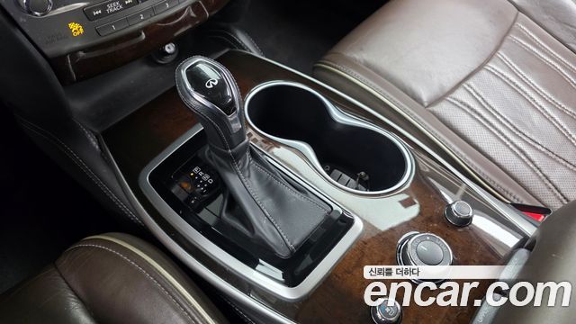 Infiniti QX60 2017 — photo 9