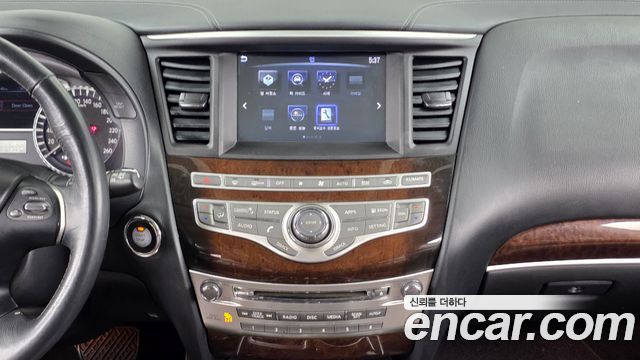 Infiniti QX60 2017 — photo 14