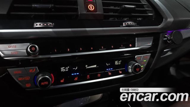 BMW X4 2021 — photo 28