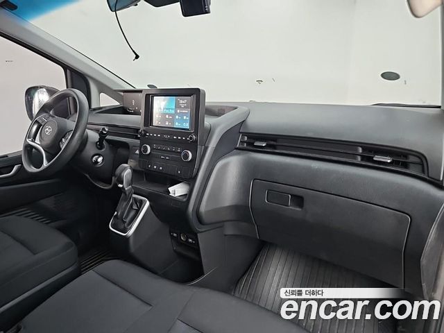 Hyundai Staria 2022 — photo 5