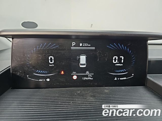 Hyundai Staria 2022 — photo 6