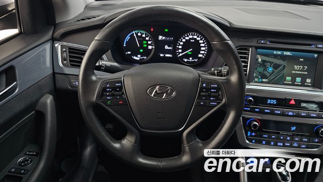 Hyundai Sonata 2016 — photo 19