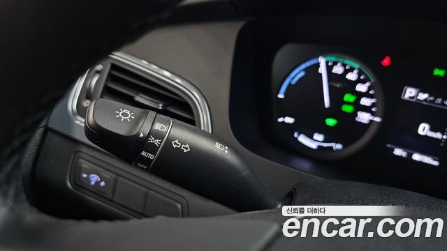Hyundai Sonata 2016 — photo 24