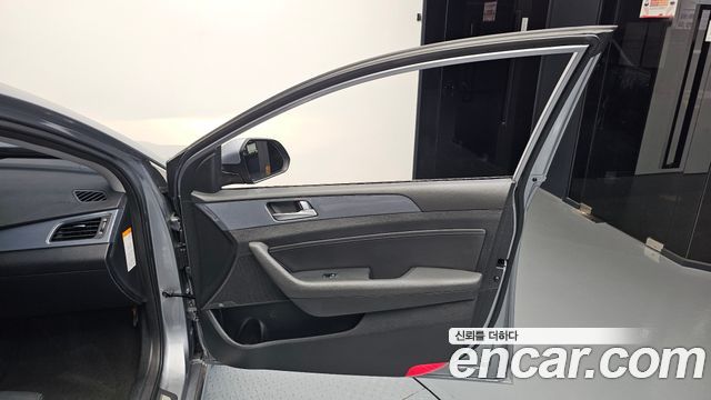 Hyundai Sonata 2016 — photo 14