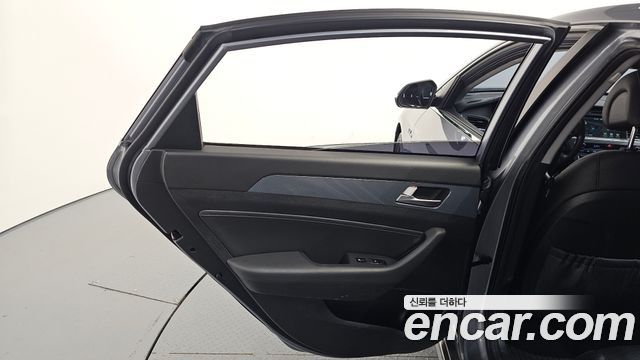 Hyundai Sonata 2016 — photo 15