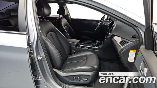 Hyundai Sonata 2016 — photo 16