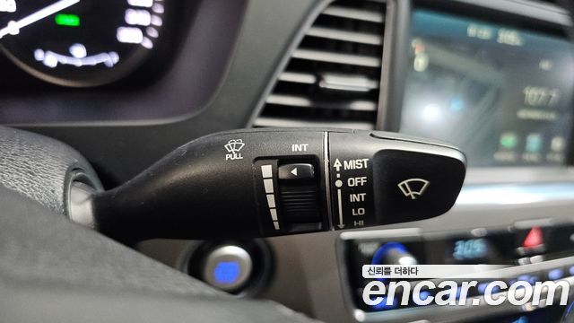 Hyundai Sonata 2016 — photo 28