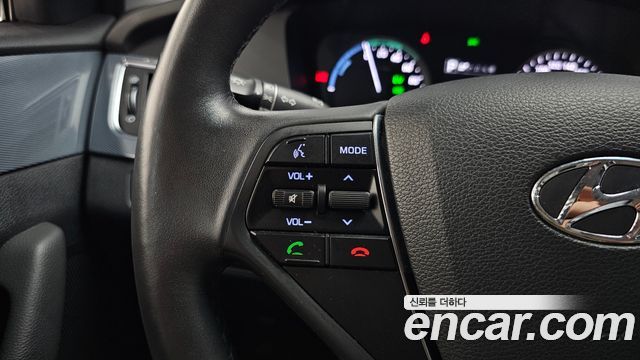 Hyundai Sonata 2016 — photo 30