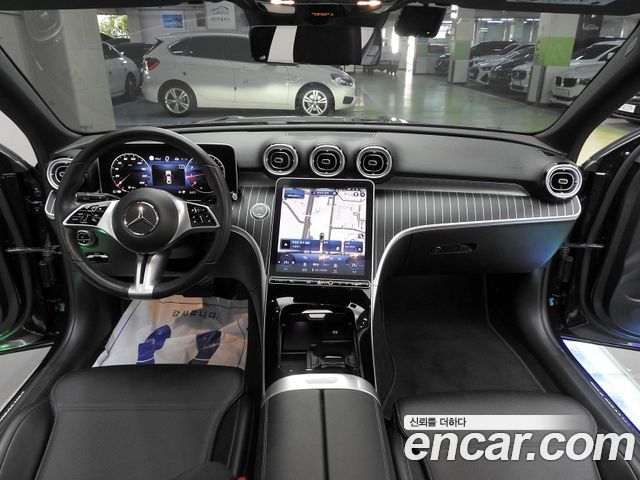 Mercedes-Benz C-Class 2023 — photo 7
