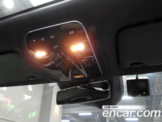 Mercedes-Benz C-Class 2023 — photo 15