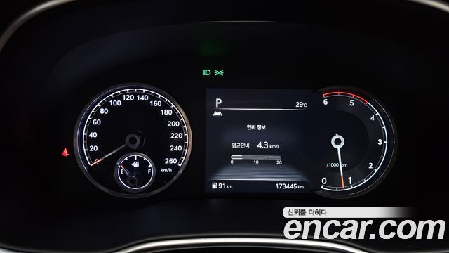 Genesis GV80 2021 — photo 11