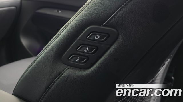 Hyundai Kona 2025 — photo 30