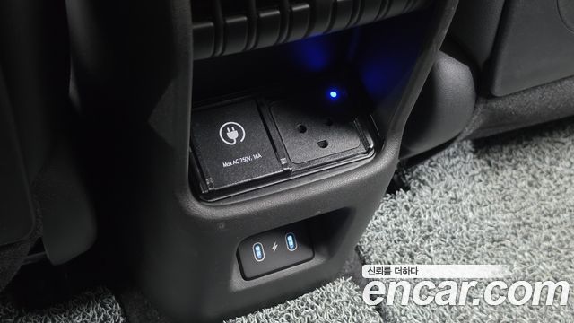 Hyundai Kona 2025 — photo 31