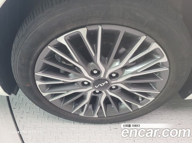 Kia K3 2022 — photo 5