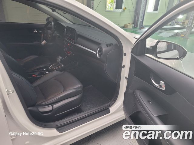 Kia K3 2022 — photo 14