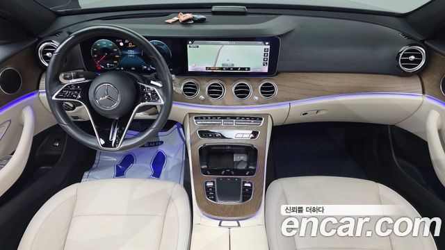 Mercedes-Benz E-Class 2021 — photo 10