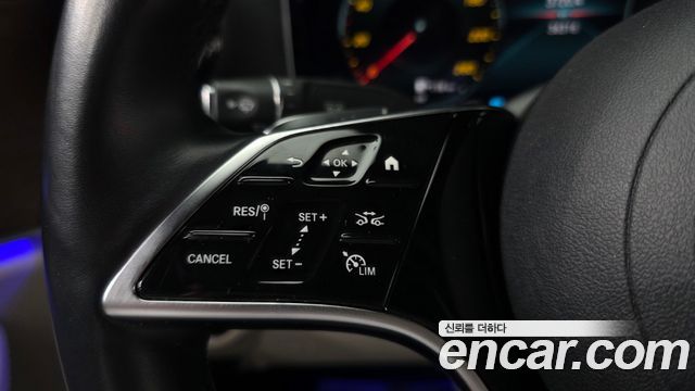 Mercedes-Benz E-Class 2021 — photo 21