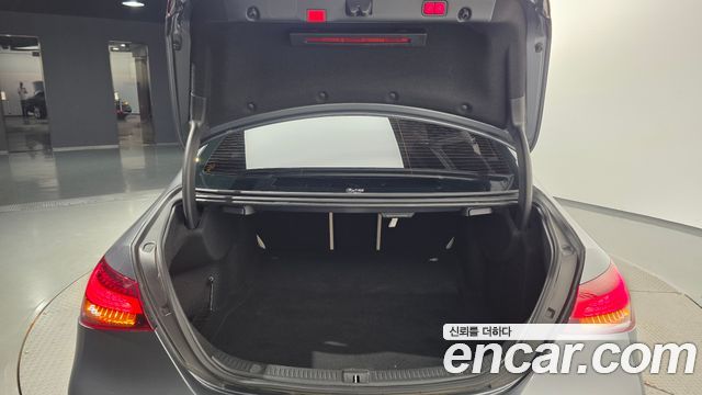 Mercedes-Benz E-Class 2021 — photo 23