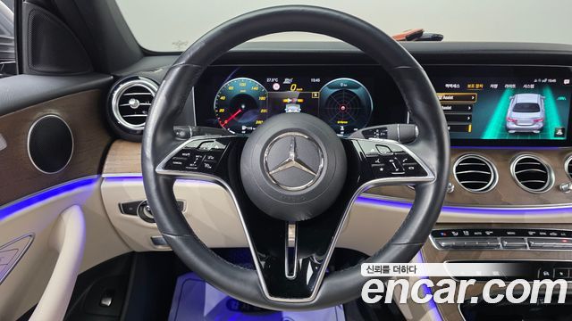 Mercedes-Benz E-Class 2021 — photo 25