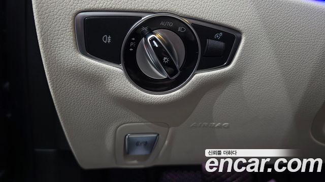 Mercedes-Benz E-Class 2021 — photo 26